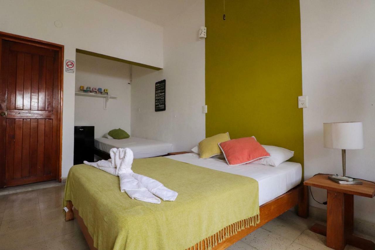Wabi Hostel Плайя-дель-Кармен Екстер'єр фото